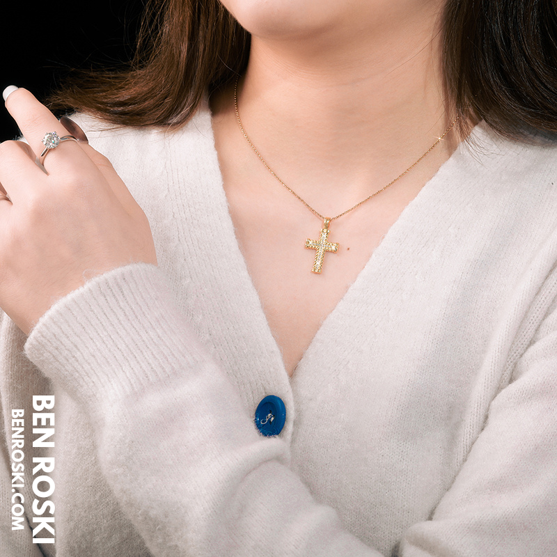 Rope-Edge Moissanite Cross Pendant Sterling Silver, Gold, or Rose Gold | VVS Moissanite | GRA Certified