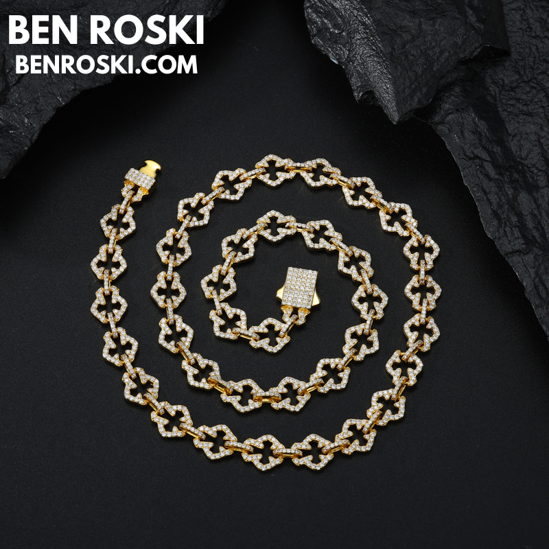 Iced-Out Clover Link Necklace – 18 / 20 / 22 Inches | 10MM | S925 Silver, Gold & Rose Gold | VVS Moissanite | GRA Certified