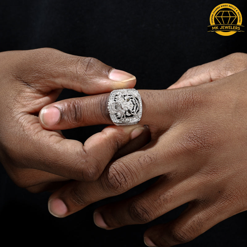Iced-Out Tiger Head Ring – Sizes 8,9,10 &11 | 15.61g | S925 Silver, Gold & Rose Gold | VVS Moissanite | GRA Certified