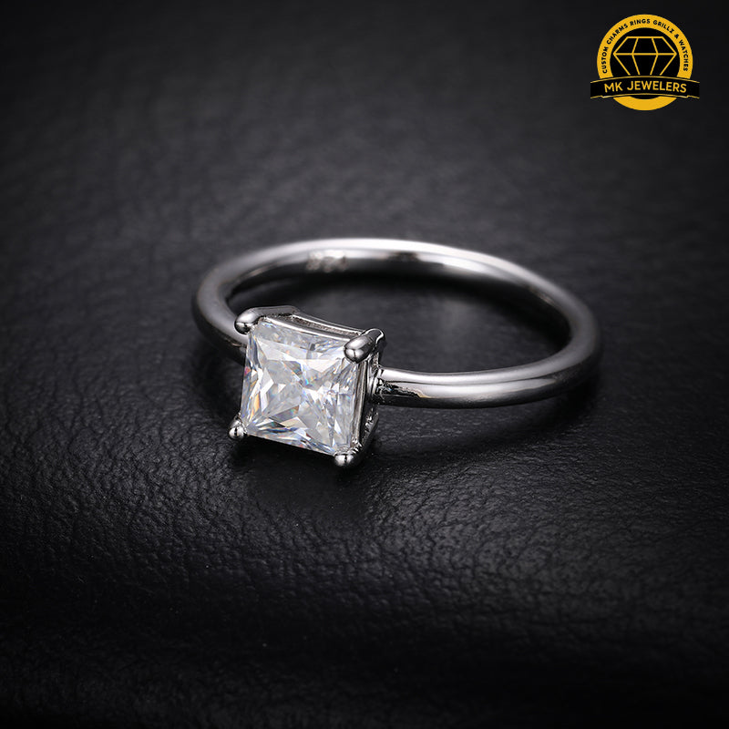 Princess Cut Moissanite Solitaire Ring – 5x5MM | 2g | S925 Silver, Gold or Rose Gold | VVS Moissanite | GRA Certified
