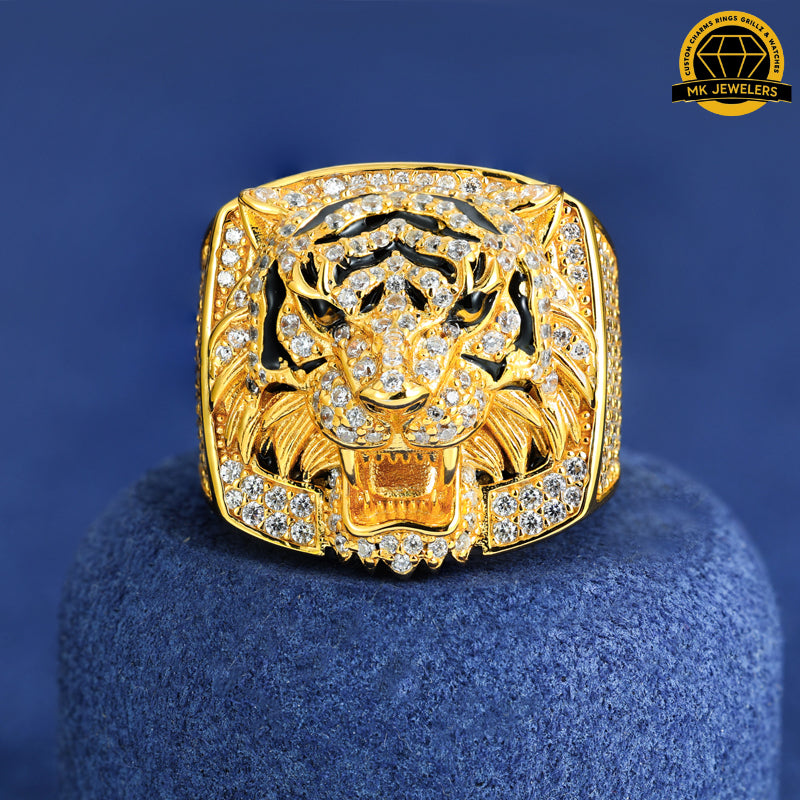 Iced-Out Tiger Head Ring – Sizes 8,9,10 &11 | 15.61g | S925 Silver, Gold & Rose Gold | VVS Moissanite | GRA Certified