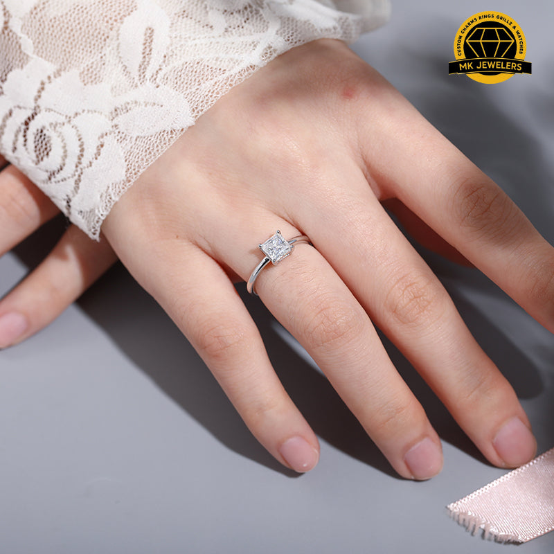Princess Cut Moissanite Solitaire Ring – 5x5MM | 2g | S925 Silver, Gold or Rose Gold | VVS Moissanite | GRA Certified