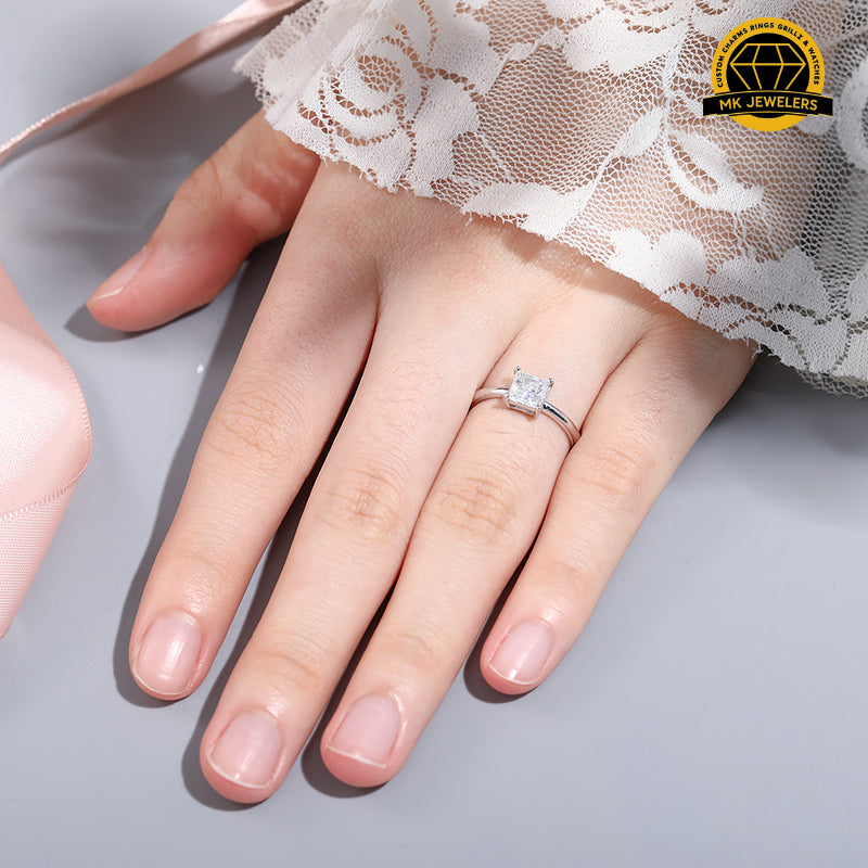 Princess Cut Moissanite Solitaire Ring – 5x5MM | 2g | S925 Silver, Gold or Rose Gold | VVS Moissanite | GRA Certified