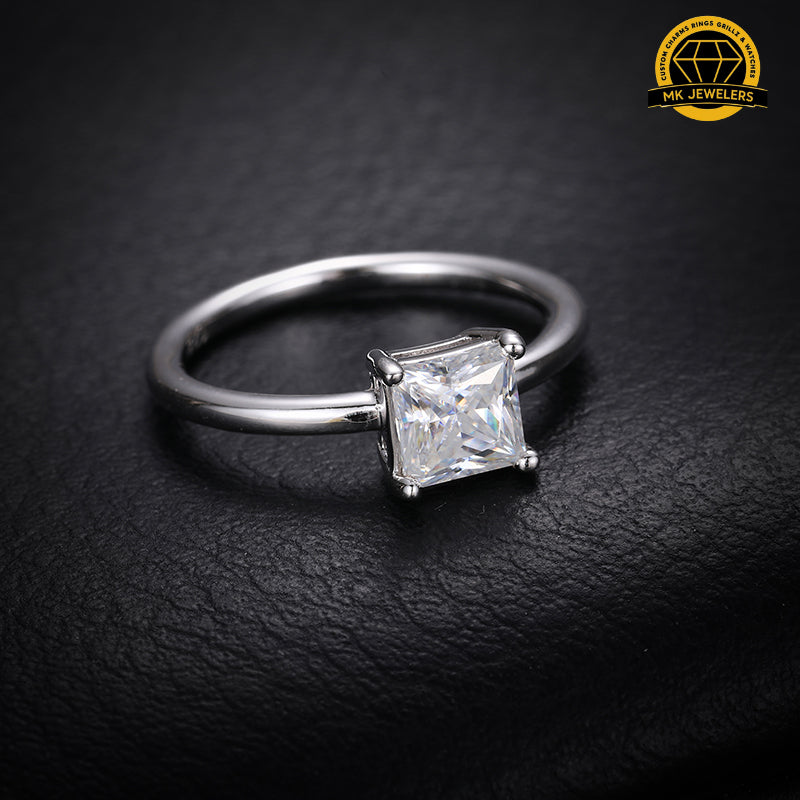 Princess Cut Moissanite Solitaire Ring – 5x5MM | 2g | S925 Silver, Gold or Rose Gold | VVS Moissanite | GRA Certified